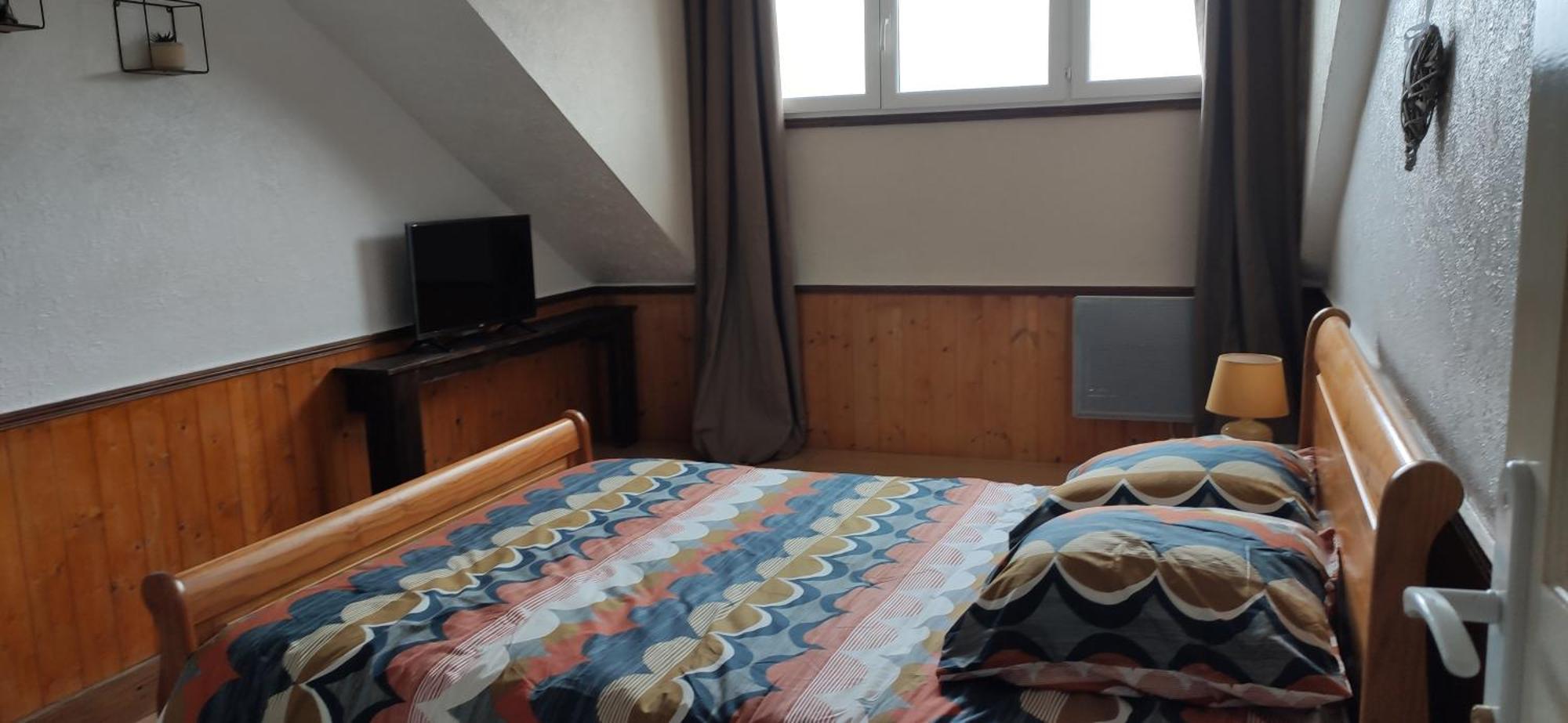 Gite Residence De La Fontaine A Compreignac Bilik gambar